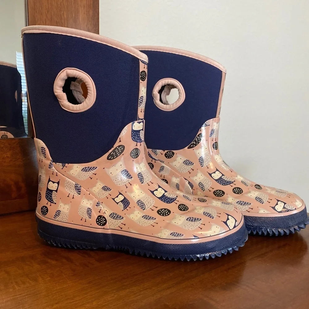 Lilly & Dan rain boots size 2/3 youth Neoprene